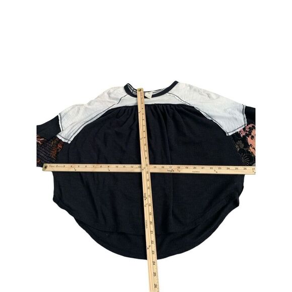 Beautiful WE THE FREE Free People Friday Fever Raglan Contrast T Shirt (Black Co - Picture 13 of 13